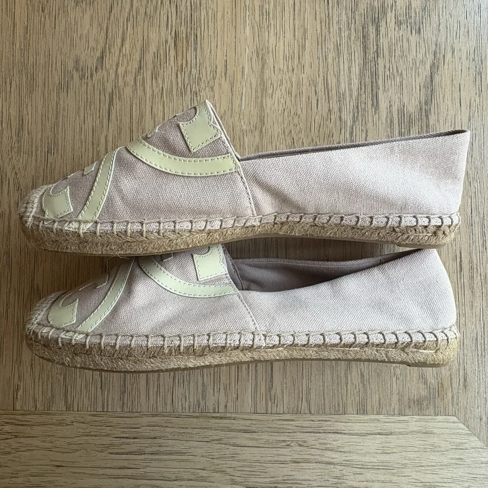 $298 NWOT TORY BURCH Espadrille Loafers Pink w/Cream Patent‎ Leather Logo SZ 9.5